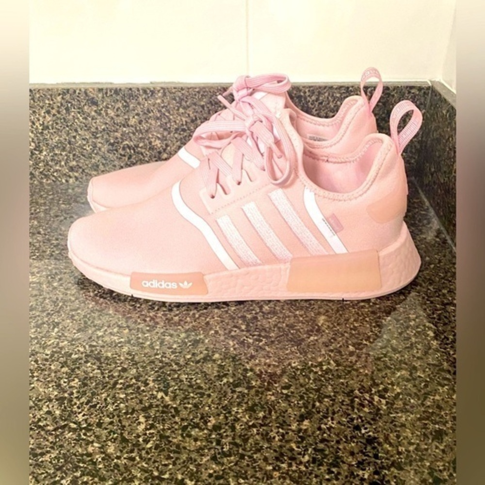 Adidas NMD R1 Sneakers Pink Rose Gold Size 9 Athlesiure Streetwear
